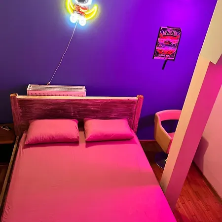 Locart Popart Guest house *