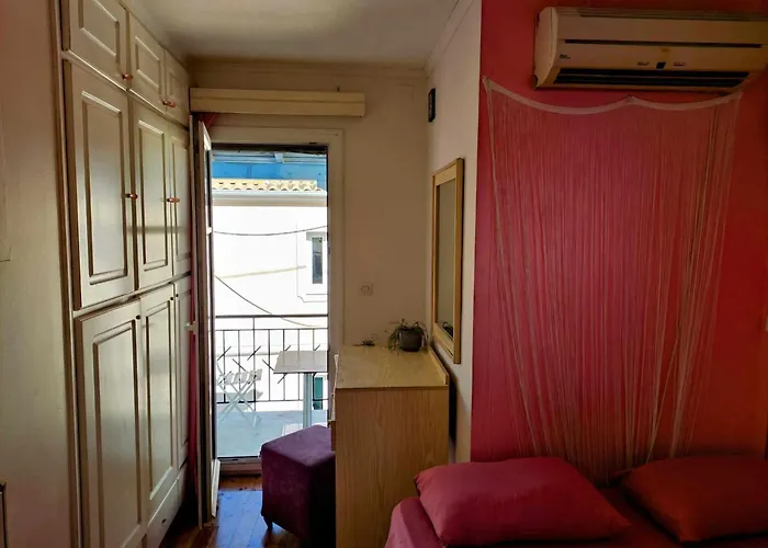 Locart Room3